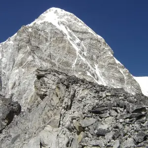 Explore Everest Base Camp with Island Peak for 19 days with Ace the Himalaya and discover unforgettable experiences - Photo 3