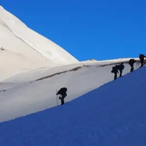 Explore Annapurna Circuit Trekking for 15 days with Adventure Bound and discover unforgettable experiences - Photo 3