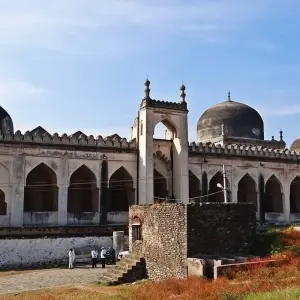 Explore Golden Triangle Tour with Pushkar for 6 days with Agra Taj Visit and discover unforgettable experiences - Photo 3