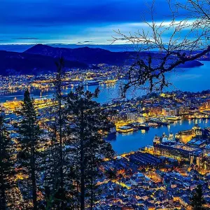 Explore Tailor-Made Private Norway Trip to Chase the Northern Lights for 5 days with Agate Travel and discover unforgettable experiences - Photo 3
