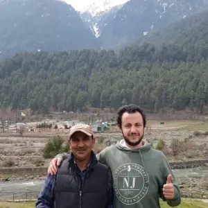 Explore Majestic Himalayan Trails: Valley of Kashmir with Taj Mahal for 8 days with Agora Voyages OPC Pvt Ltd and discover unforgettable experiences - Photo 8