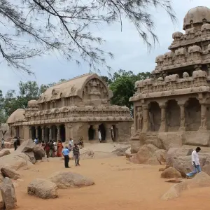 Explore Divine Heritage: Kanchipuram & Mahabalipuram Cultural Tour from Chennai for 1 days with Agora Voyages OPC Pvt Ltd and discover unforgettable experiences - Photo 4