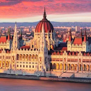 Explore 4 Day Short Trip through Central Europe from Vienna to Budapest- Small Group Tour for 4 days with Ajdinis and discover unforgettable experiences - Photo 8