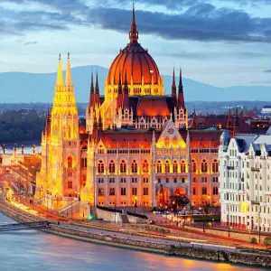 Explore 8 Day Tour through Central Europe and Istanbul & Cappadocia A Heritage Adventure with 3 FLIGHTS INCLUDED - Small Group Tour for 8 days with Ajdinis and discover unforgettable experiences - Photo 11