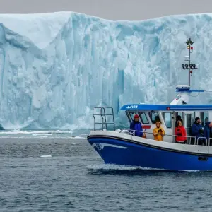 Explore Greenland Aurora Explorer 2025 - From Greenland to Iceland (Including one-way flight from Copenhagen - Kangerlussuaq) for 12 days with Albatros Expeditions and discover unforgettable experiences - Photo 6