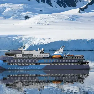Explore South Shetland Islands and Antarctic Peninsula - Ocean Victory & Ocean Albatros vessels for 10 days with Albatros Expeditions and discover unforgettable experiences - Photo 10