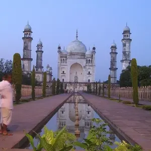 Explore Mumbai Aurangabad Tour Package for 4 days with Alkof Holidays and discover unforgettable experiences - Photo 4