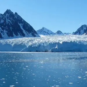 Explore Svalbard Circumnavigation for 10 days with Albatros Expeditions and discover unforgettable experiences - Photo 11