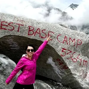 Explore Everest Three Passes Trek for 19 days with Alpine Club of Himalaya and discover unforgettable experiences - Photo 5