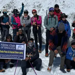 Explore Gokyo Valley Trek for 12 days with Alpine Club of Himalaya and discover unforgettable experiences - Photo 5