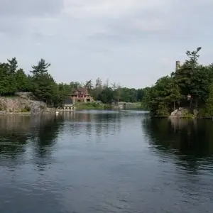 Explore Niagara Falls Toronto & 1000 Islands – 3 Days for 3 days with Amadeo and discover unforgettable experiences - Photo 8