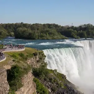 Explore Niagara Falls and Outlet Shopping for 2 days with Amadeo and discover unforgettable experiences - Photo 8