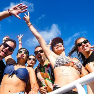 Explore Mayan Wonders & Caribbean Paradise: Chichen Itza Early Access & Isla Mujeres Catamaran for 2 days with Amigo Tours and discover unforgettable experiences - Photo 6