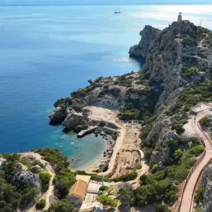 Explore East Peloponnese Guided E-Bike Tour: Sounio, Perachora, Ancient Corinth, Nemea, Mycenae, Nafplio for 8 days with Athensbybike and discover unforgettable experiences - Photo 6