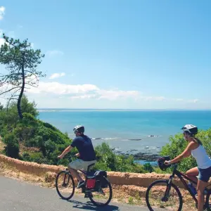 Explore SEAFOOD AND PARADORES Wine and Food Lovers for 8 days with Authentic Trails and discover unforgettable experiences - Photo 5