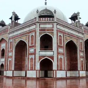 Explore Private Sunrice & Full Day Taj Mahal tour by car for 1 days with Avtar India Tours and discover unforgettable experiences - Photo 4