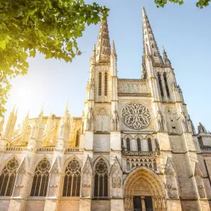 Explore Bonjour Bordeaux: Chateaux, Wineries & Charming Villages 2026 for 8 days with Avalon Waterways and discover unforgettable experiences - Photo 2