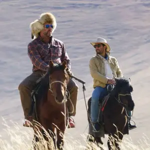 Explore Eagle festival tour for 8 days with BTTC Travel and discover unforgettable experiences - Photo 3