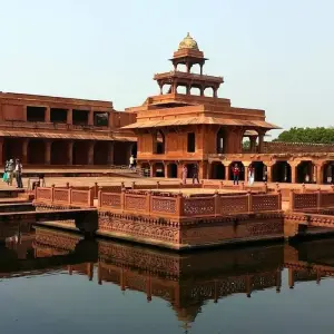 Explore Traveler Best Tour 4D3N Golden Triangle  by lonelyplanet india for 4 days with Bag Packer Travels and discover unforgettable experiences - Photo 3
