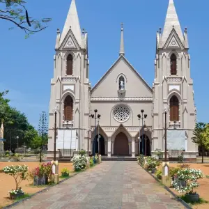 Explore Sri Lanka & Maldives (incl. flight) small group tour for 15 days with Bavaria Fernreisen and discover unforgettable experiences - Photo 4