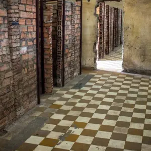 Explore Exploring Phnom Penh - Pearl of Asia,Cambodia 3Days/2Nights for 3 days with Bee Gng International Joint Stock Company and discover unforgettable experiences - Photo 5