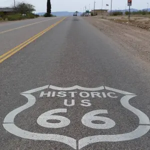 Explore Grand Canyon, Antelope Canyon, Horseshoe Bend and Lake Powell Small Groups Overnight Tour for 2 days with Bindlestiff Tours and discover unforgettable experiences - Photo 5