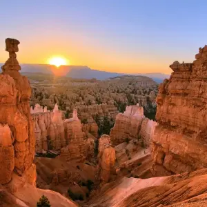 Explore National Parks Tour 3 Days Small Group Tour from Las Vegas for 3 days with Bindlestiff Tours and discover unforgettable experiences - Photo 3
