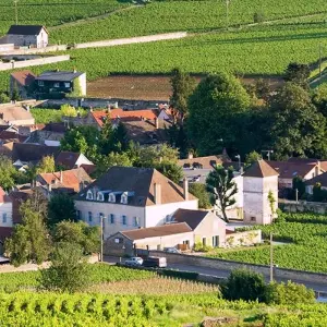 Explore Paris to Nice Through Vineyards and Mountains for 12 days with Blue-Roads Touring and discover unforgettable experiences - Photo 3