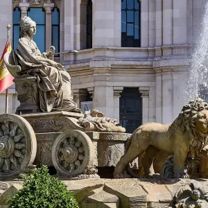 Explore Spain Portugal Highlights – Madrid Granada Seville Lisbon Porto for 10 days with Bucket List Group Travel LLC and discover unforgettable experiences - Photo 6