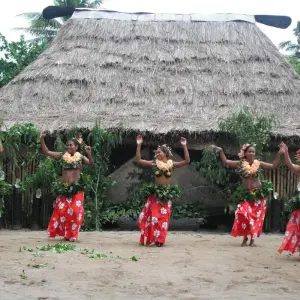 Explore AUSTRALIA – Fiji Highlights with Brisbane Cairns Melbourne Sydney for 16 days with Bucket List Group Travel LLC and discover unforgettable experiences - Photo 4