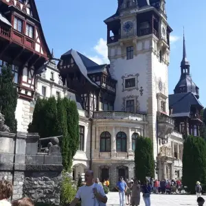 Explore Discover Medieval and Wild Transylvania, Meet the Brown Bears, and Count Dracula for 3 days with Business Trans Protocol and discover unforgettable experiences - Photo 10