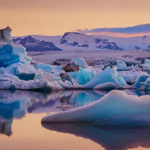 Explore 4 Days in Reykjavík Winter Package for 4 days with BusTravel Iceland and discover unforgettable experiences - Photo 10