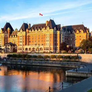 Explore 7-Day West Canada Tour: Vancouver & Rockies with VIA Railway | Departure from Vancouver for 7 days with Calgary Tours and discover unforgettable experiences - Photo 8