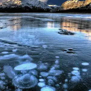 Explore 4-Day Rockies Winter Deluxe Tour | Banff & Lake Louise & Lake Minnewanka or Bubble Lake | for 4 days with Calgary Tours and discover unforgettable experiences - Photo 10