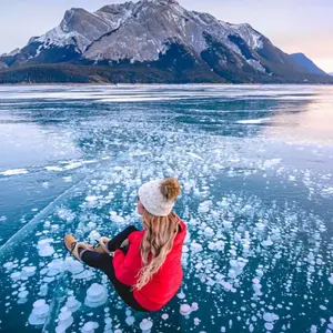 Explore 4-Day Rockies Winter Wonderland Tour | Banff & Lake Louise & Lake Minnewanka or Bubble Lake | Features for 4 days with Calgary Tours and discover unforgettable experiences - Photo 11