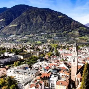 Explore Venice to Milan: 7-Days Alps & Dolomites Tour for 7 days with Carrani Tours and discover unforgettable experiences - Photo 2