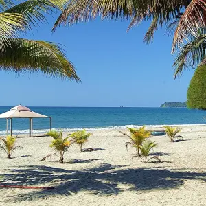 Explore Honduras for Beginners for 8 days with Colibri Travel and discover unforgettable experiences - Photo 2