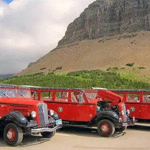 Explore Canadian Rockies & Glacier National Park for 7 days with Collette and discover unforgettable experiences - Photo 3