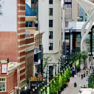 Explore Canadian Rockies & Glacier National Park for 7 days with Collette and discover unforgettable experiences - Photo 4