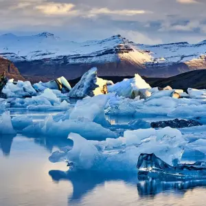 Explore Iceland’s Midnight Sun: Glaciers, Geysers, and the Golden Circle  (2025) for 10 days with Collette and discover unforgettable experiences - Photo 5