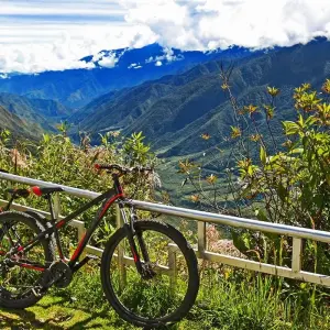 Explore Inca Jungle Trek to Machu Picchu visiting Inca jail and Coffee Tour (Biking, Rafting, Zipline) for 4 days with CondeTravel and discover unforgettable experiences - Photo 3