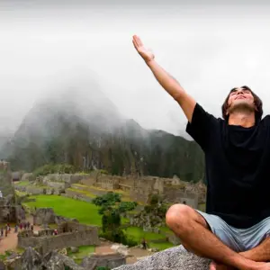 Explore Machu Picchu by bus 2 days 1 night for 2 days with CondeTravel and discover unforgettable experiences - Photo 5