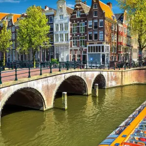 Explore London to Rome Trail (Summer, Start Amsterdam, Classic) for 16 days with Contiki and discover unforgettable experiences - Photo 10
