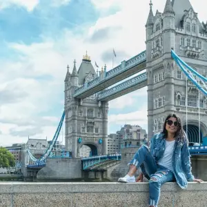 Explore England in a Week (Classic, Winter) for 6 days with Contiki and discover unforgettable experiences - Photo 9