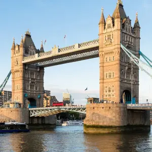 Explore London Explorer (4 Days) for 4 days with Contiki and discover unforgettable experiences - Photo 2