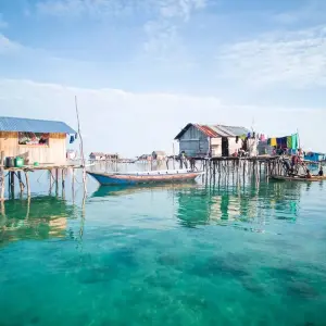 Explore Malaysia and Singapore Highlights for 8 days with Contiki and discover unforgettable experiences - Photo 2