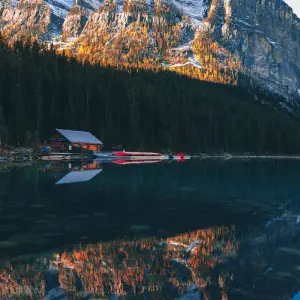 Explore North American Glaciers & National Parks for 12 days with Contiki and discover unforgettable experiences - Photo 3