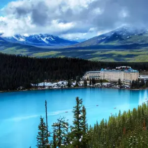 Explore North American Glaciers & National Parks for 12 days with Contiki and discover unforgettable experiences - Photo 4