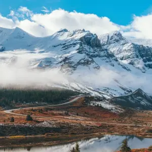 Explore North American Glaciers & National Parks for 12 days with Contiki and discover unforgettable experiences - Photo 5