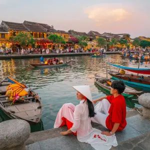 Explore Ultimate South East Asia for 27 days with Contiki and discover unforgettable experiences - Photo 4